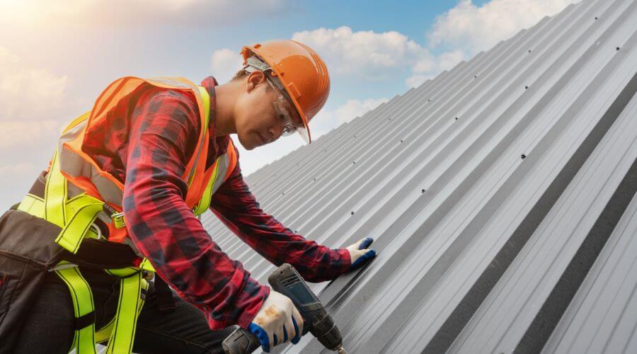 Professional gutter cleaning in Parsonsfield, ME